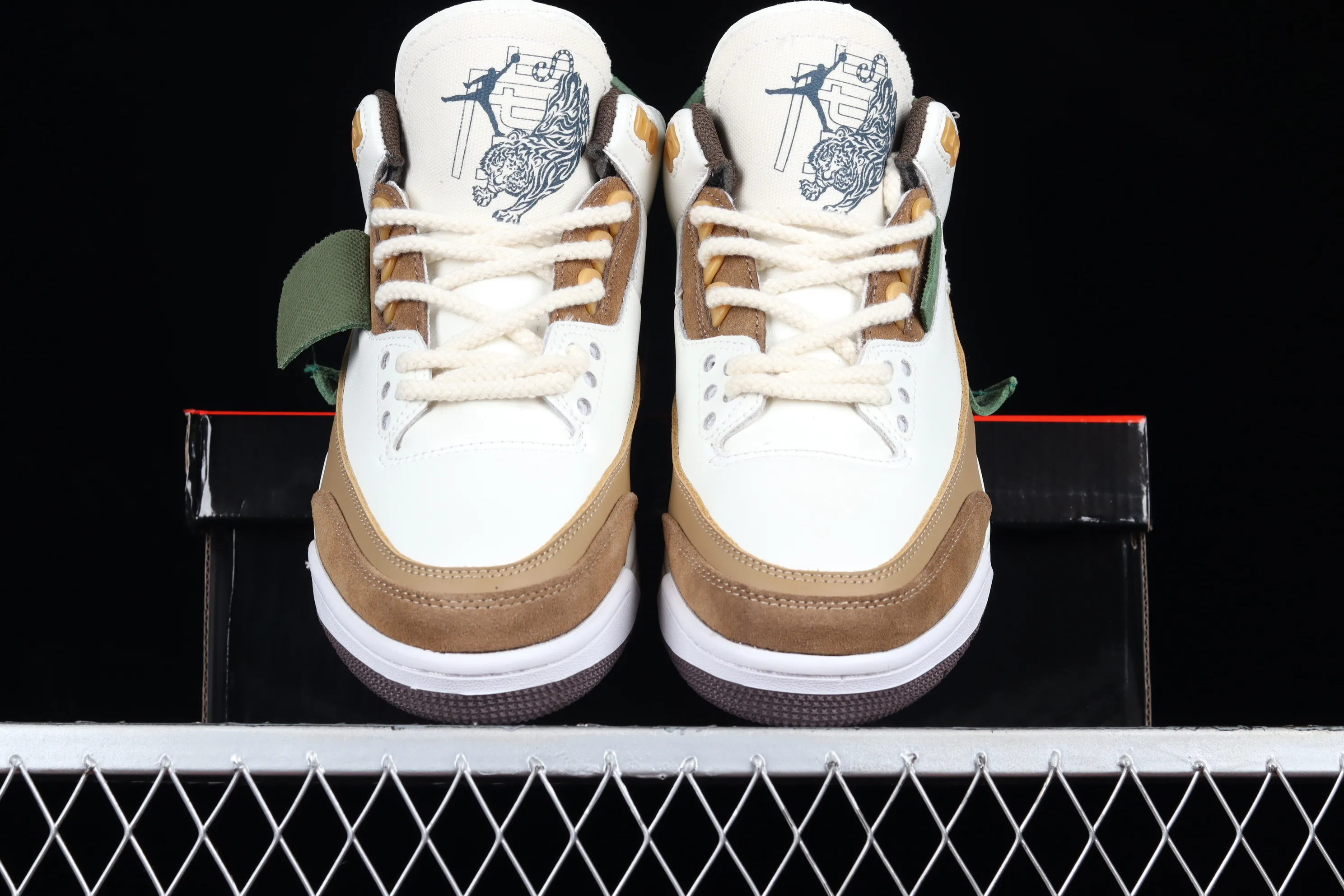 All categories Air Jordan Jordan series basketball shoes Air Jordan 3 Air Jordan 3 Retro AJ3 Joe 3 Year of the Tiger Limited 398614-500